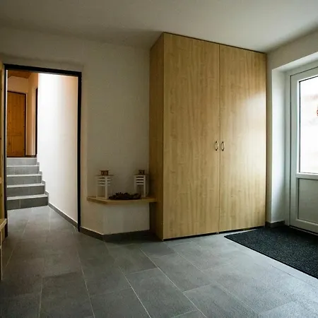 Statek U Kalinu 招待所 诺夫梅斯托纳马瑞夫