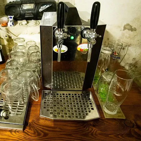 Statek U Kalinu 诺夫梅斯托纳马瑞夫