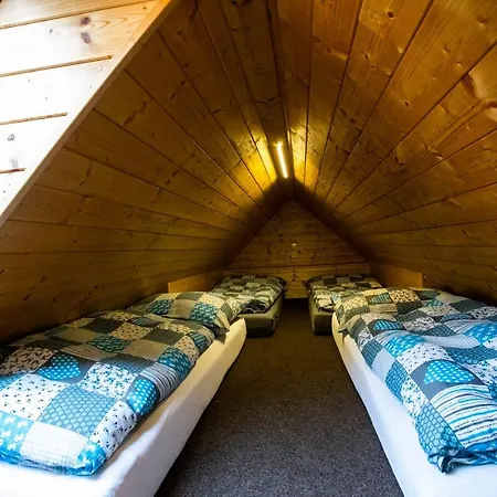 Statek U Kalinu 招待所 诺夫梅斯托纳马瑞夫